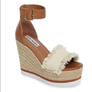 Steve Madden Valley Fringed Platform Wedge